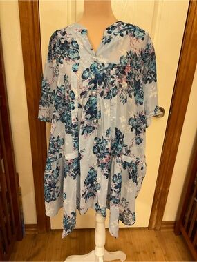 Roaman’s Womens Sheer Button Up Tunic 26W Blue Floral Handkerchief Hem
